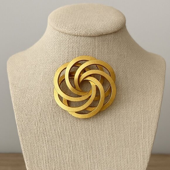 Vintage Gold Tone Swirl Brooch Abstract Interlocking Circles 2” Mid Century EUC - Picture 6 of 6